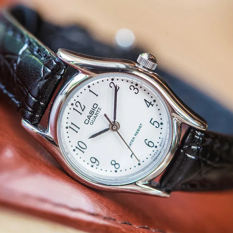 CASIO Leather Band Waterproof Men White Mens Analog MTP-1094E-7B sold by KicksCrew product image thumbnail 2