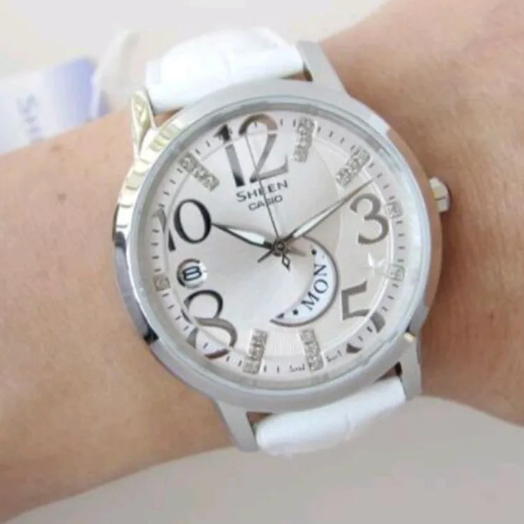 CASIO SHEEN Series Quartz White Analog SHE-4028L-7A sold by KicksCrew product image thumbnail 4