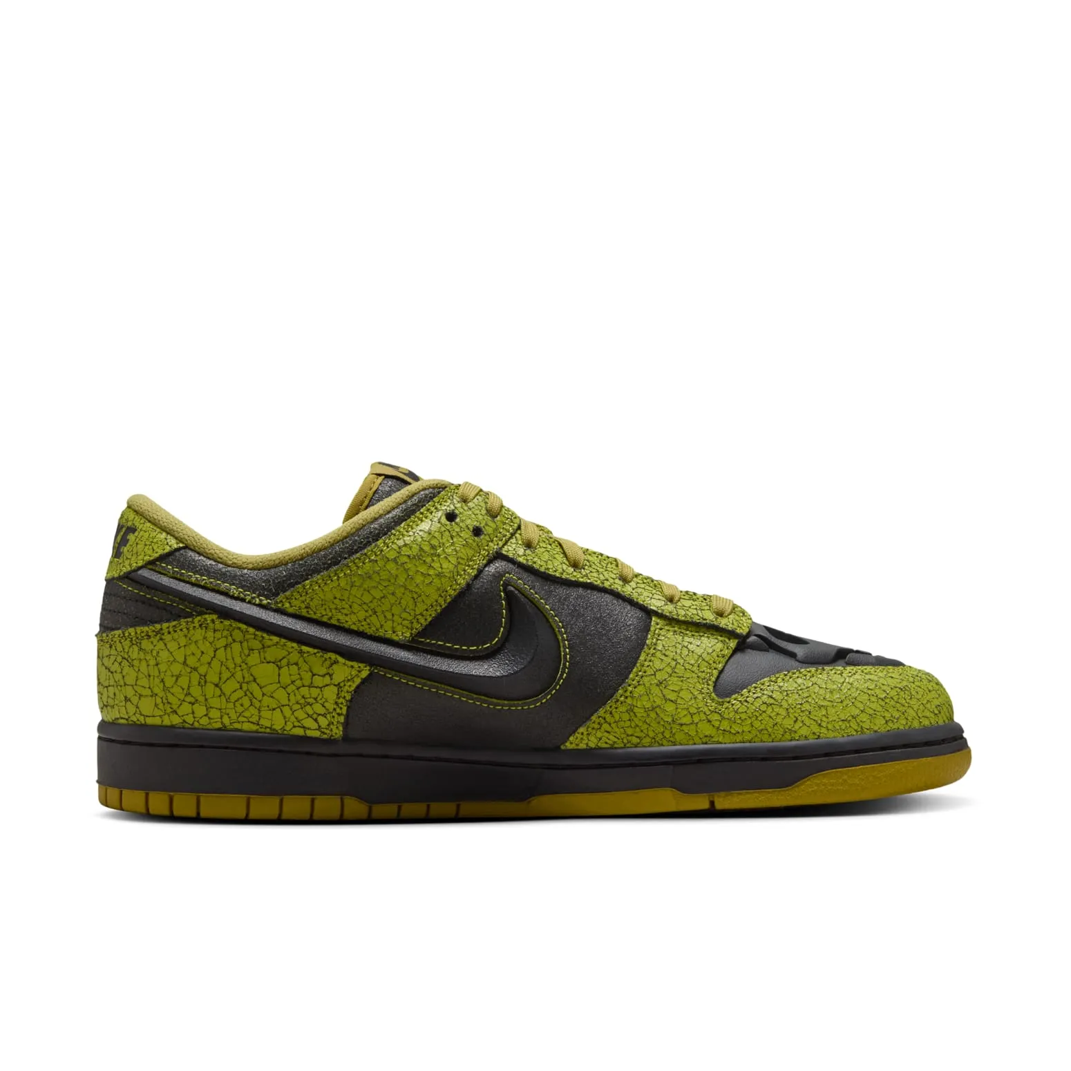 Nike Dunk Low 'Halloween' HV6103-300 sold by KicksCrew product image thumbnail 2