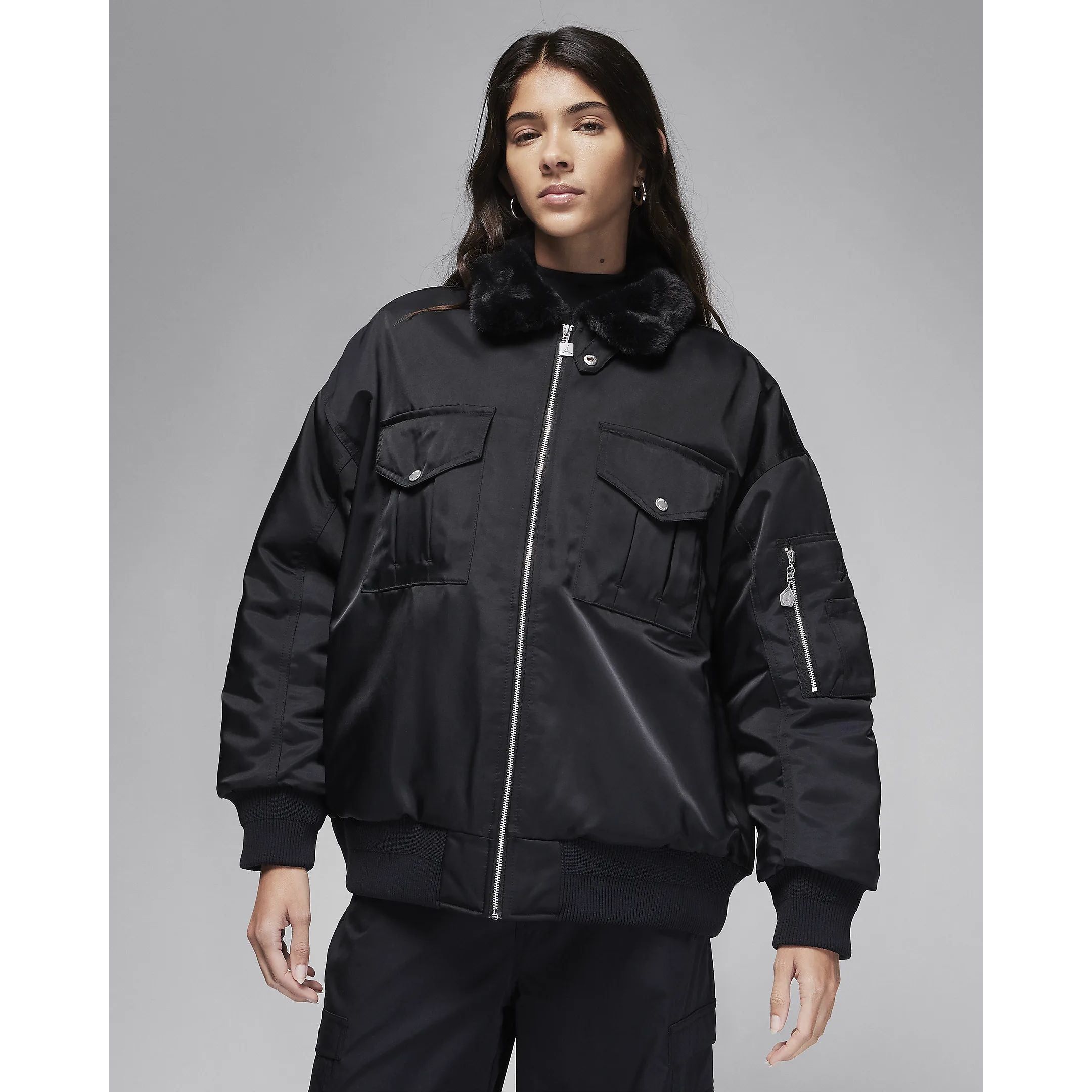 (WMNS) Air Jordan Renegade Jacket 'Black' FB5088-010 sold by KicksCrew product image thumbnail 4