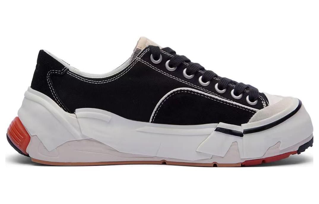 (WMNS) Li-Ning Wuji 'Black White' AZGT038-1 sold by KicksCrew product image thumbnail 2