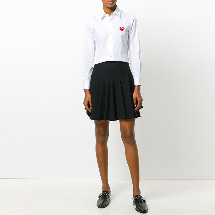 (WMNS) COMME des GARCONS PLAY Shirt Red Emblem 'White' AZ-B001-051-2 sold by KicksCrew product image thumbnail 3