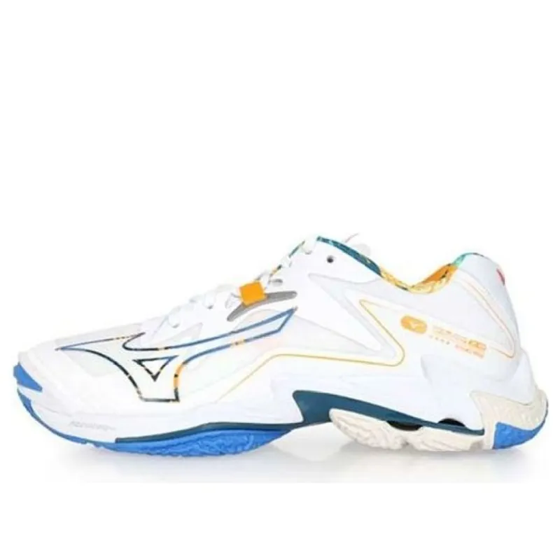 Mizuno Wave Lightning Z8 'White' V1GA240056 sold by KicksCrew