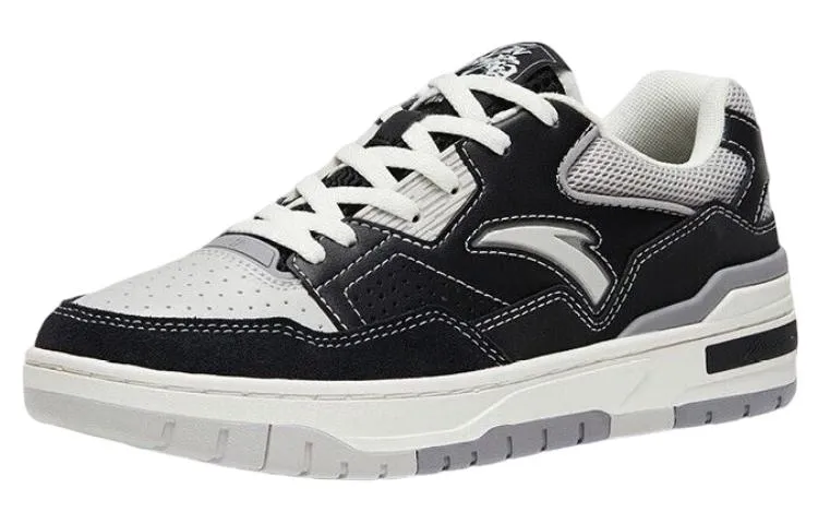 (WMNS) ANTA Flame 4.0 'Black Grey White' 122328081-3 sold by KicksCrew product image thumbnail 2