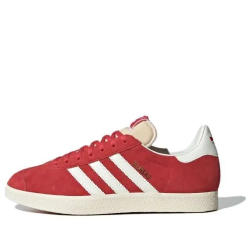 adidas Originals Gazelle - Preloved Red / Off White / Cream