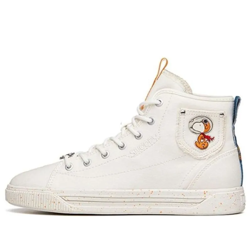 (WMNS) ANTA x Snoopy Skateboarding Series Sneakers High 'White' 922138604-1 sold by KicksCrew