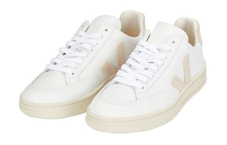 Veja V-12 Leather 'White Sable' XD022335A sold by KicksCrew product image thumbnail 2