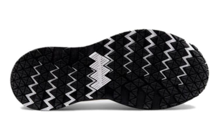 Li-Ning Shadow Essential 'Cloud White Silver' ARHR121-6 sold by KicksCrew product image thumbnail 4