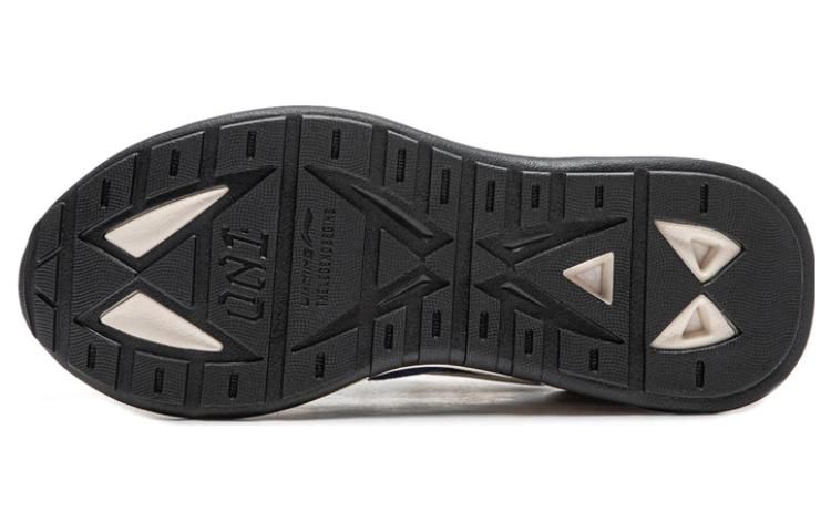 Li-Ning 001 Moment V2 'White Blue Red' AGCT501-1 sold by KicksCrew product image thumbnail 5