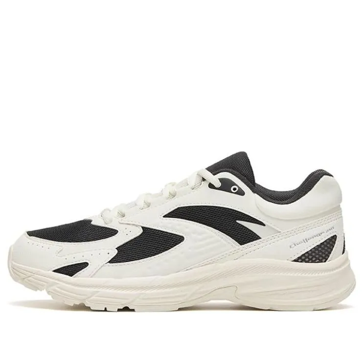 (WMNS) ANTA Low-Top Running Shoes 'Black White' 122245595-1 sold by KicksCrew