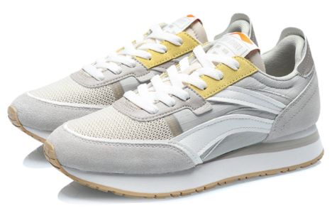(WMNS) Li-Ning ChengFeng 'Grey Yellow' AGCR196-4 sold by KicksCrew