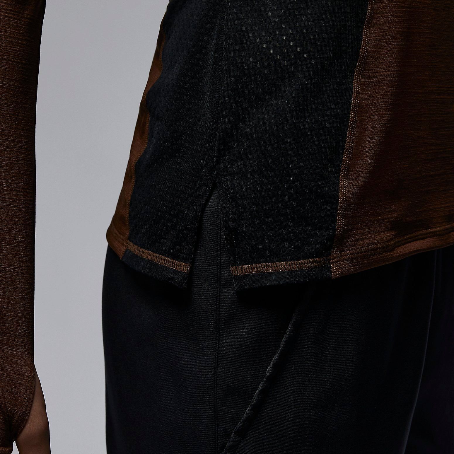 (WMNS) Air Jordan Long Sleeve Base Layer 'Brown' FD7383-259 sold by KicksCrew product image thumbnail 2
