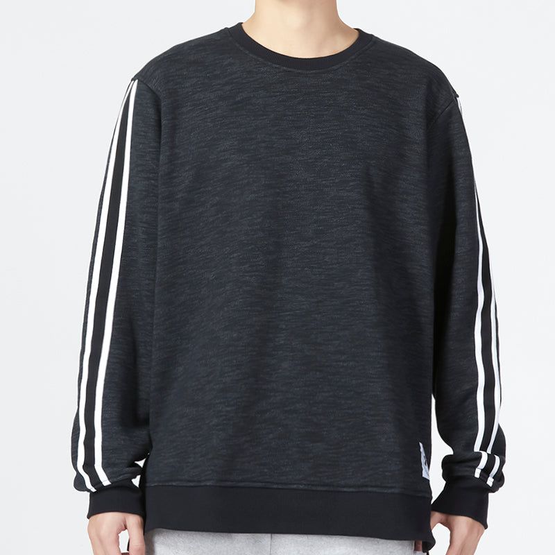 Under Armour Essential Fleece Heritage Crew Sweatshirt 'Black' 1373814-001 sold by KicksCrew product image thumbnail 3