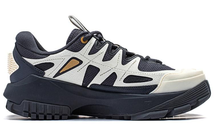 (WMNS) Li-Ning CF Linchuan FW 'Black White' AGLT162-1 sold by KicksCrew product image thumbnail 3