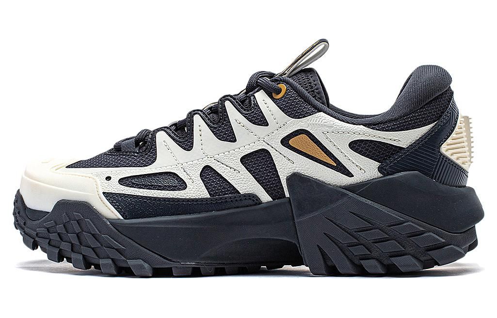 (WMNS) Li-Ning CF Linchuan FW 'Black White' AGLT162-1 sold by KicksCrew product image thumbnail 2