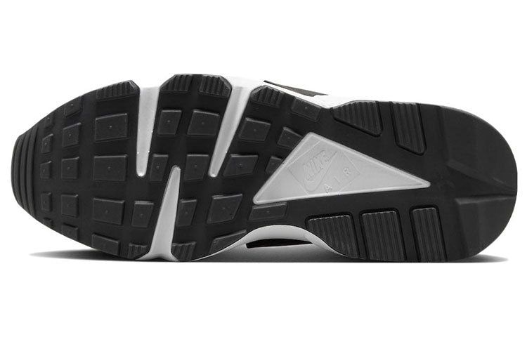 (WMNS) Nike Air Huarache 'Lilac' DZ5207-500 sold by KicksCrew product image thumbnail 6