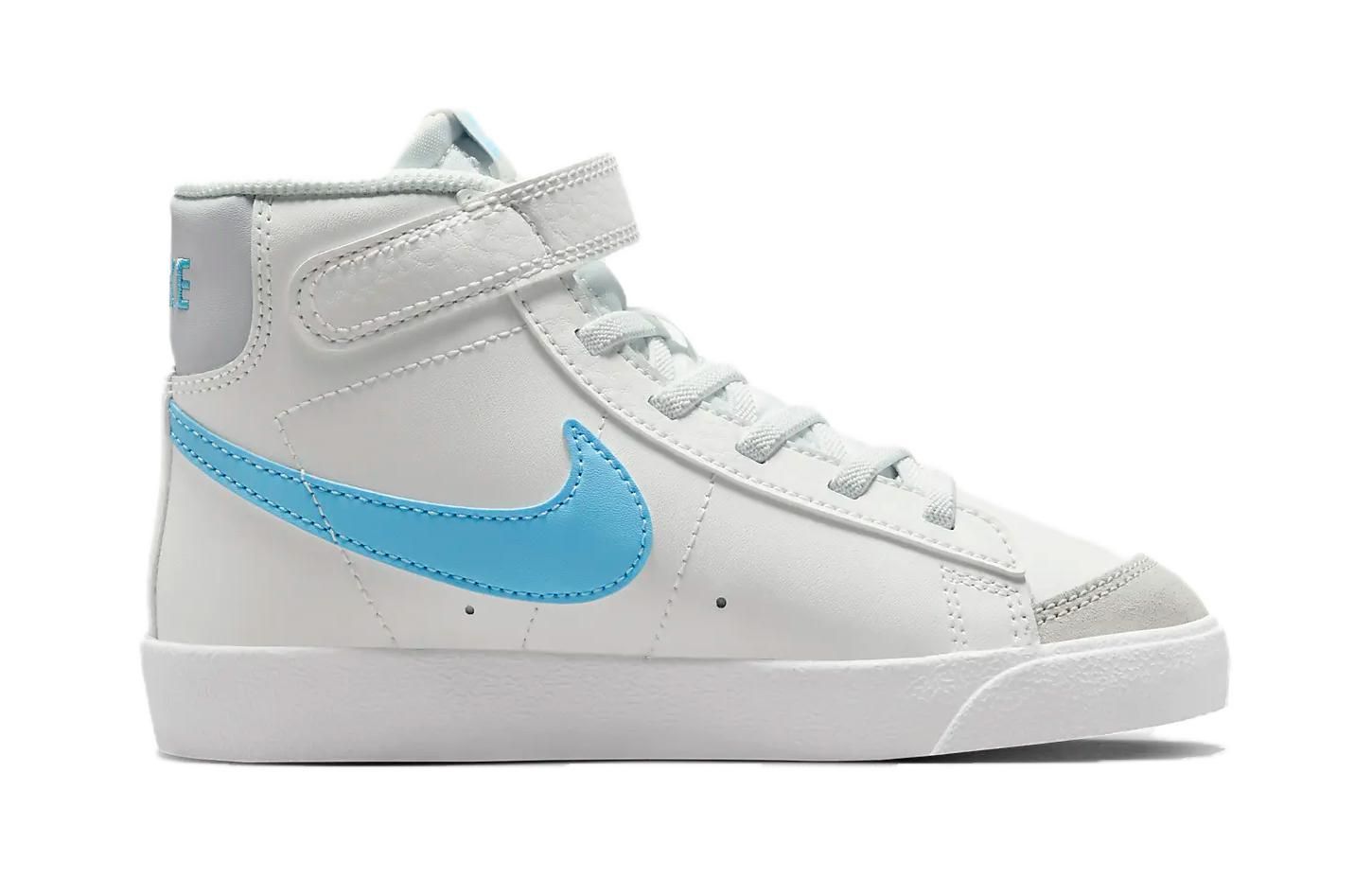 (WMNS) Under Armour Rival Fleece Antler Hoodie 'Light Green' 1380262-504 sold by KicksCrew product image thumbnail 4