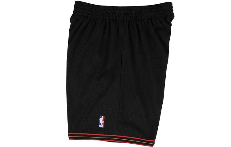Mitchell & Ness NBA Swingman Shorts Philadelphia 76ers Road 2000-01 'Black' SMSHGS18248-P76BLCK00 sold by KicksCrew product image thumbnail 4