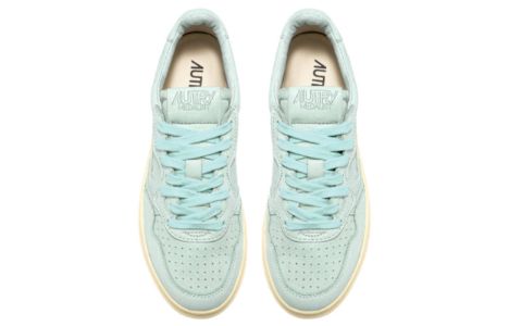 (WMNS) Autry Medalist Leather Low 'Shell Blue' AULW-GG25 sold by KicksCrew