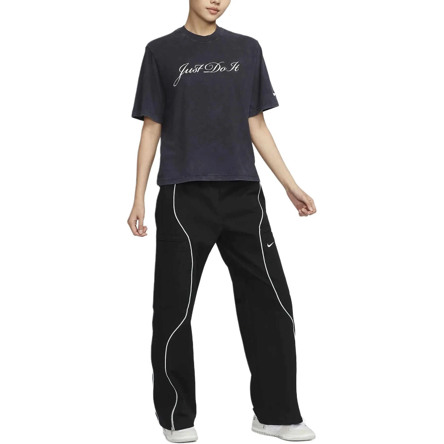 (WMNS) Nike Sportswear Logo T-shirt Asia Sizing 'Black' FZ4886-010 sold by KicksCrew product image thumbnail 3