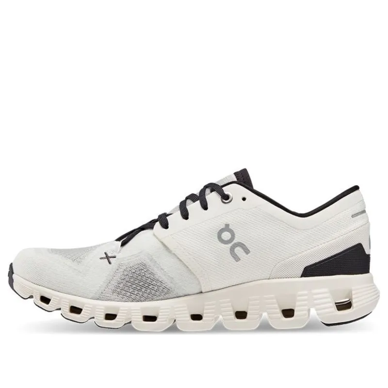 (WMNS) On Running Cloud X 3 'White Black' 60.98697 sold by KicksCrew