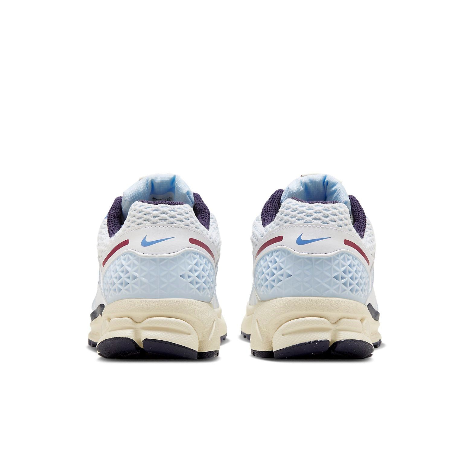 (WMNS) Nike Air Zoom Vomero 5 'Light Blue' FV8111-451 sold by KicksCrew product image thumbnail 4