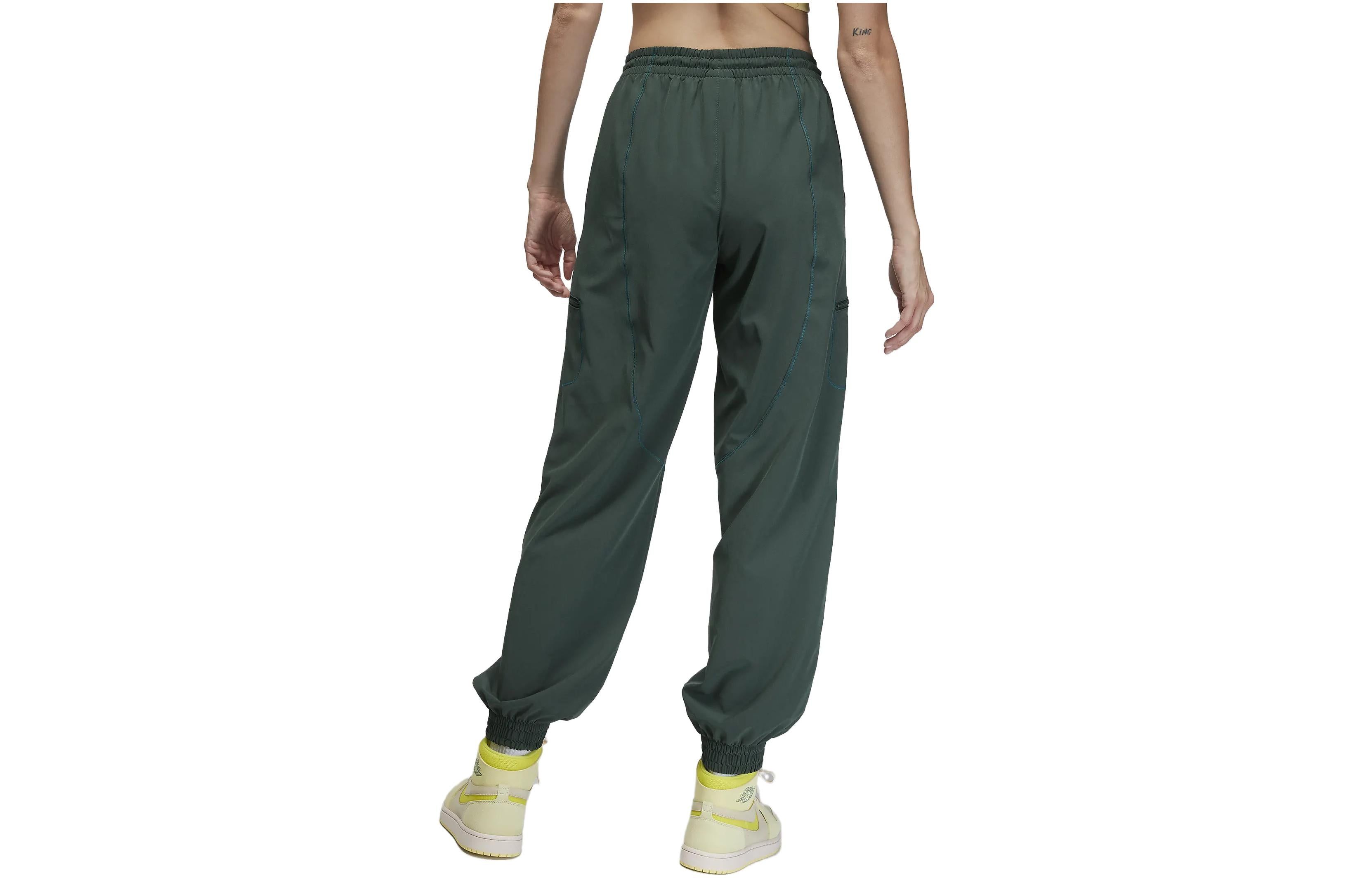 (WMNS) Air Jordan Sport Tunnel Trousers 'Green' FB4659-316 sold by KicksCrew product image thumbnail 2