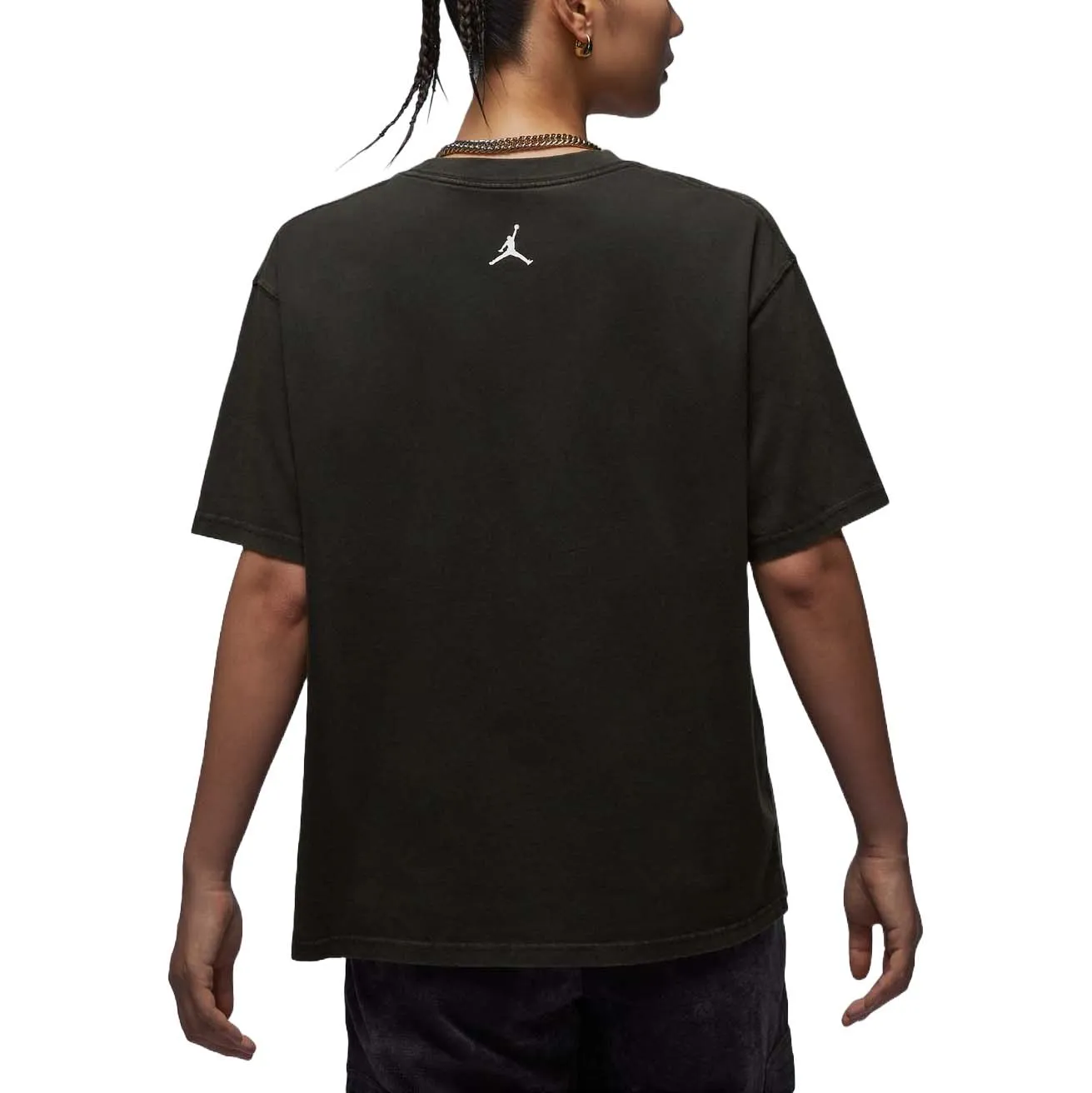 (WMNS) Air Jordan Graphic T-shirt Asia Sizing 'Black' FV7123-045 sold by KicksCrew product image thumbnail 2