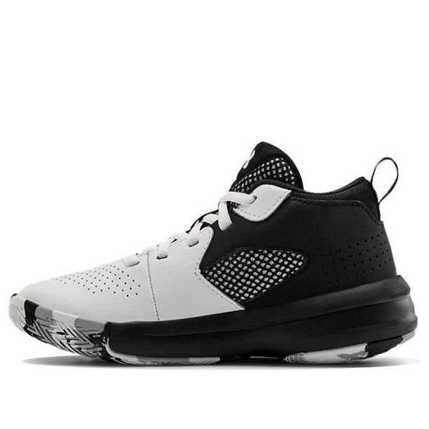 (PS) Under Armour Lockdown 5 'Black White' 3023534-100 sold by KicksCrew