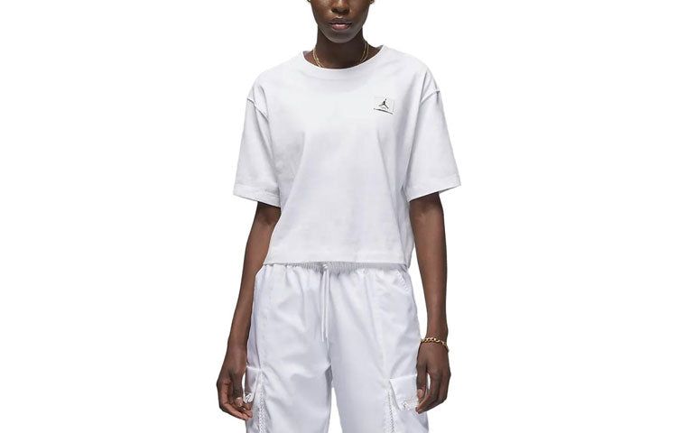 (WMNS) Air Jordan Essentials Boxy T-Shirt 'White' DO5038-100 sold by KicksCrew product image thumbnail 2