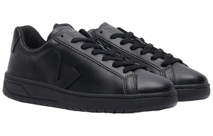 Veja Urca CWL 'Full Black' UC072597 sold by KicksCrew product image thumbnail 3