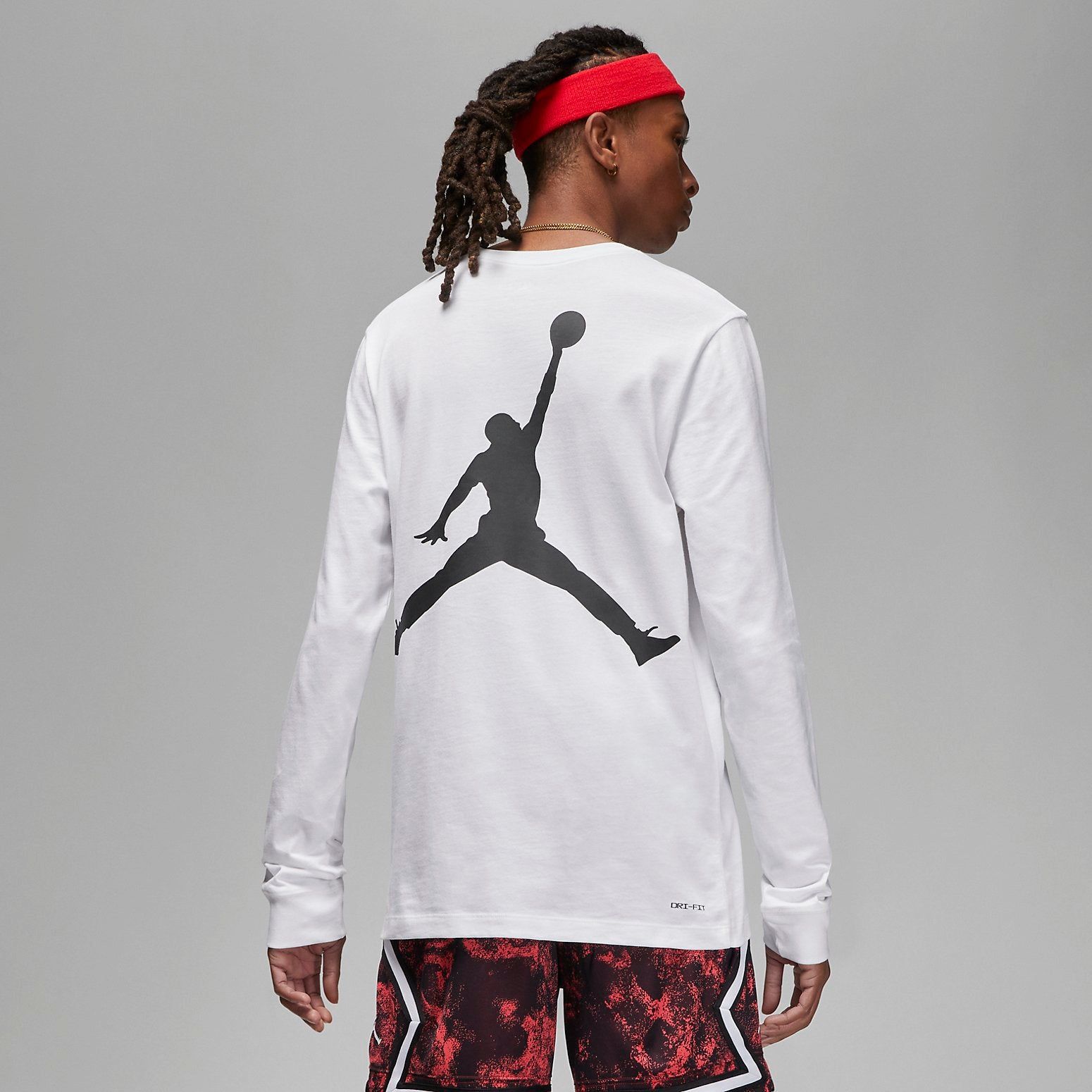 Air Jordan Long Sleeve Sport Graphic T-Shirt 'White Black' DV8446-100 sold by KicksCrew product image thumbnail 5