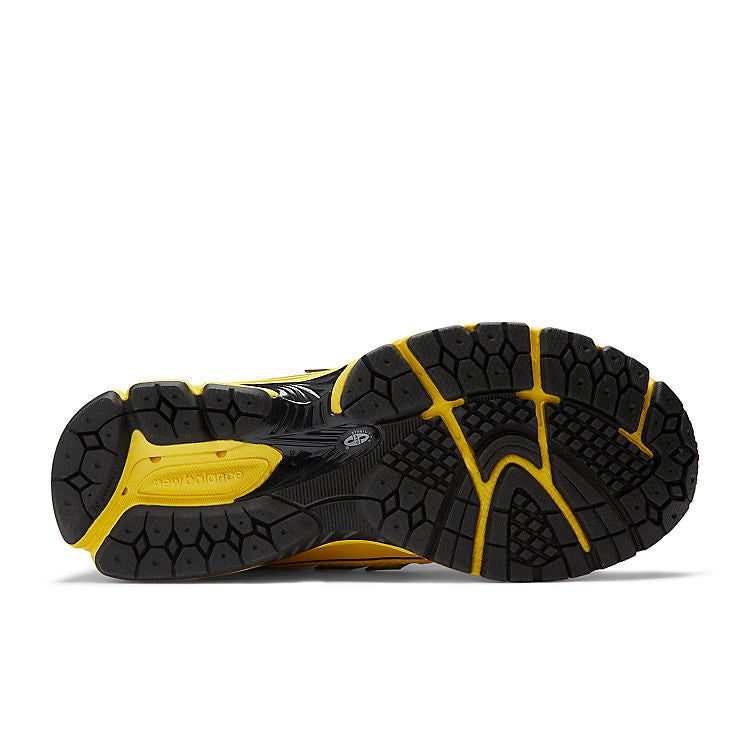 New Balance 1906R 'GANNI - Blazing Yellow' M1906RGA | Parallel