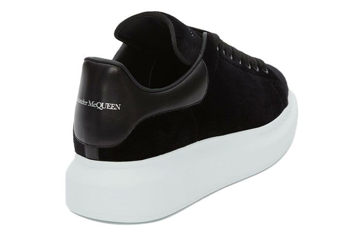 (WMNS) Alexander McQueen Oversized Sneaker 'Smooth Black' 553775W4FKT1000 sold by KicksCrew product image thumbnail 4