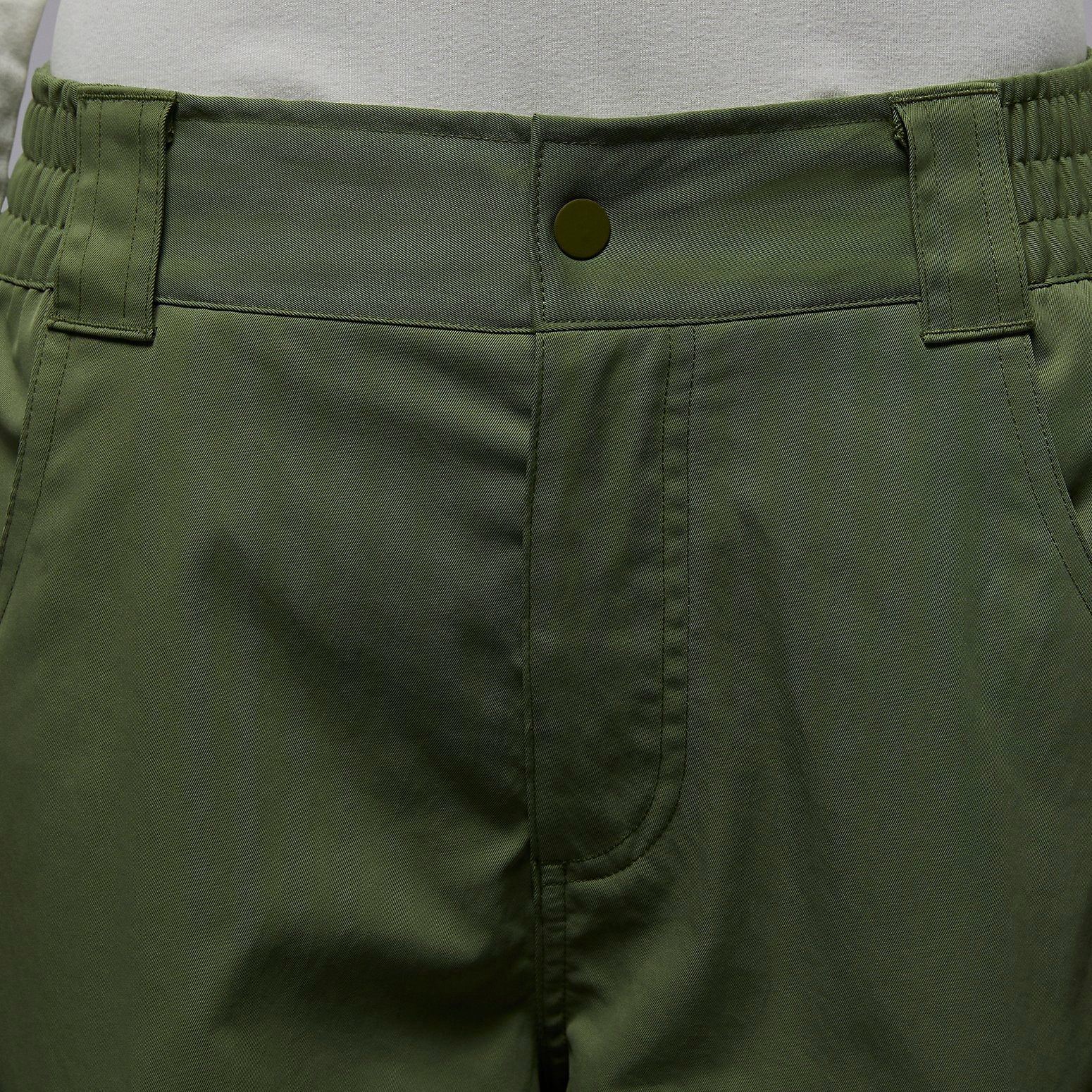 (WMNS) Air Jordan Women Heavy Weight Chicago Pants Asia Sizing 'Olive' FD7216-340 sold by KicksCrew product image thumbnail 3