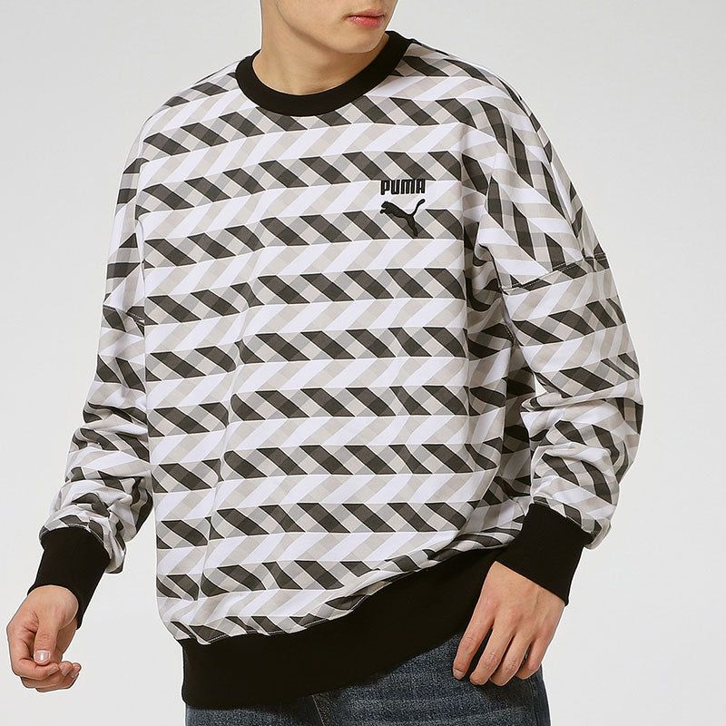 Puma Kontrast Crew Neck Sweater 'White Black' 531488-01 sold by KicksCrew product image thumbnail 5