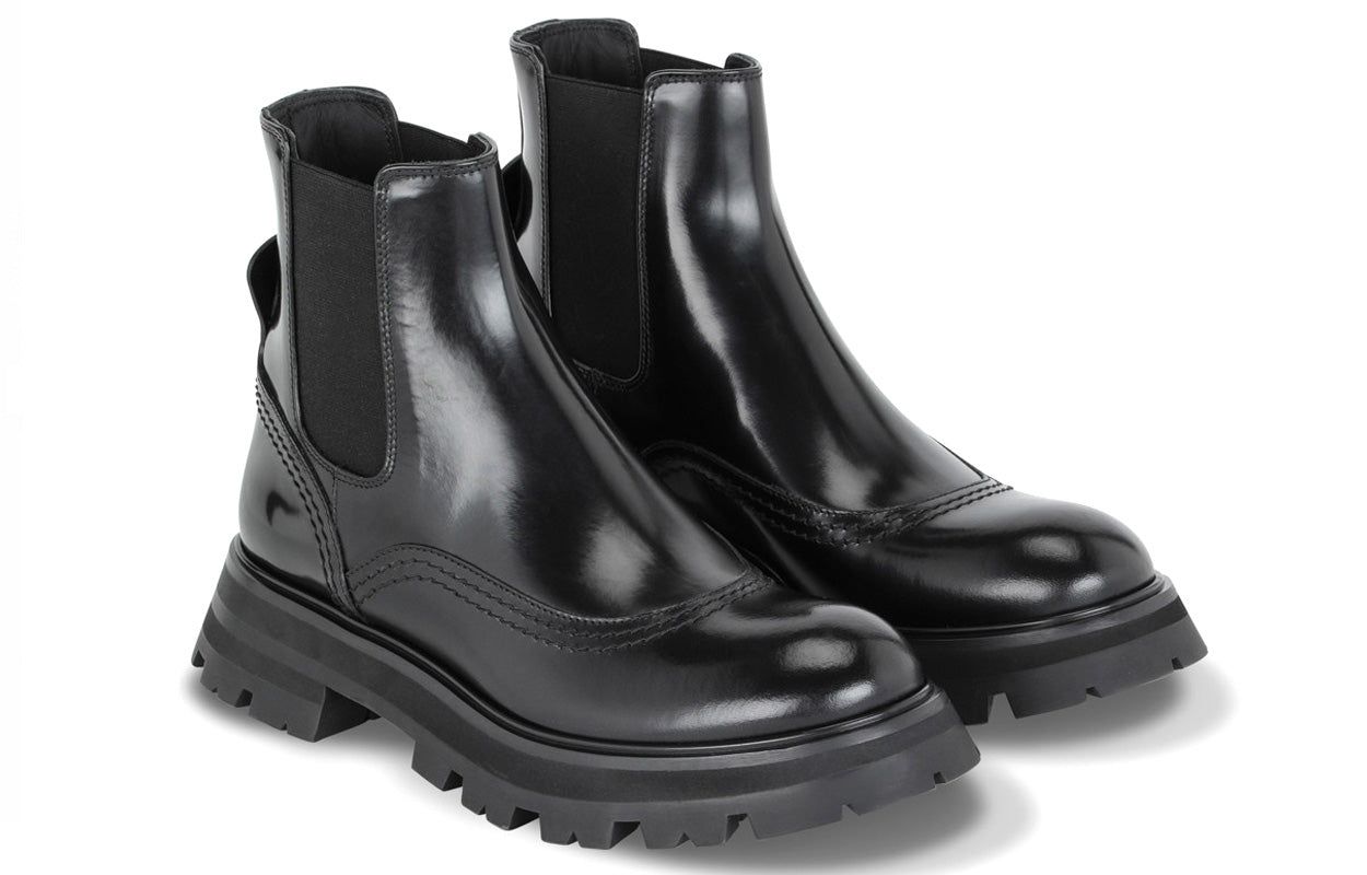 (WMNS) Alexander McQueen Wander Chelsea Boots 'Core Black' 666367WHZ841000 sold by KicksCrew product image thumbnail 3