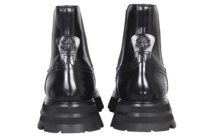(WMNS) Alexander McQueen Wander Chelsea Boots 'Core Black' 666367WHZ841000 sold by KicksCrew product image thumbnail 4