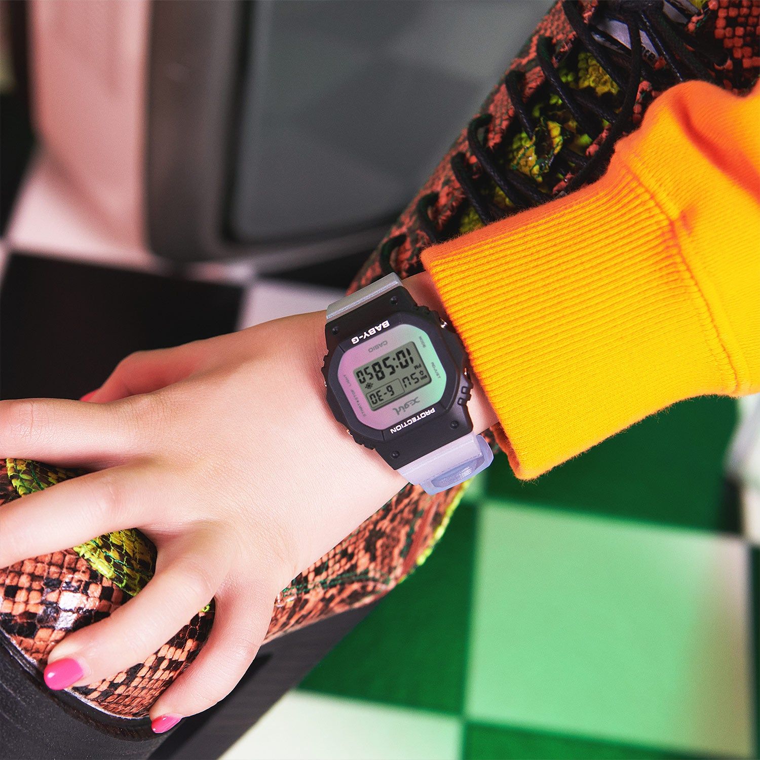 (WMNS) CASIO Baby-G Digital 'Black' BGD-565XG-2DR sold by KicksCrew product image thumbnail 3