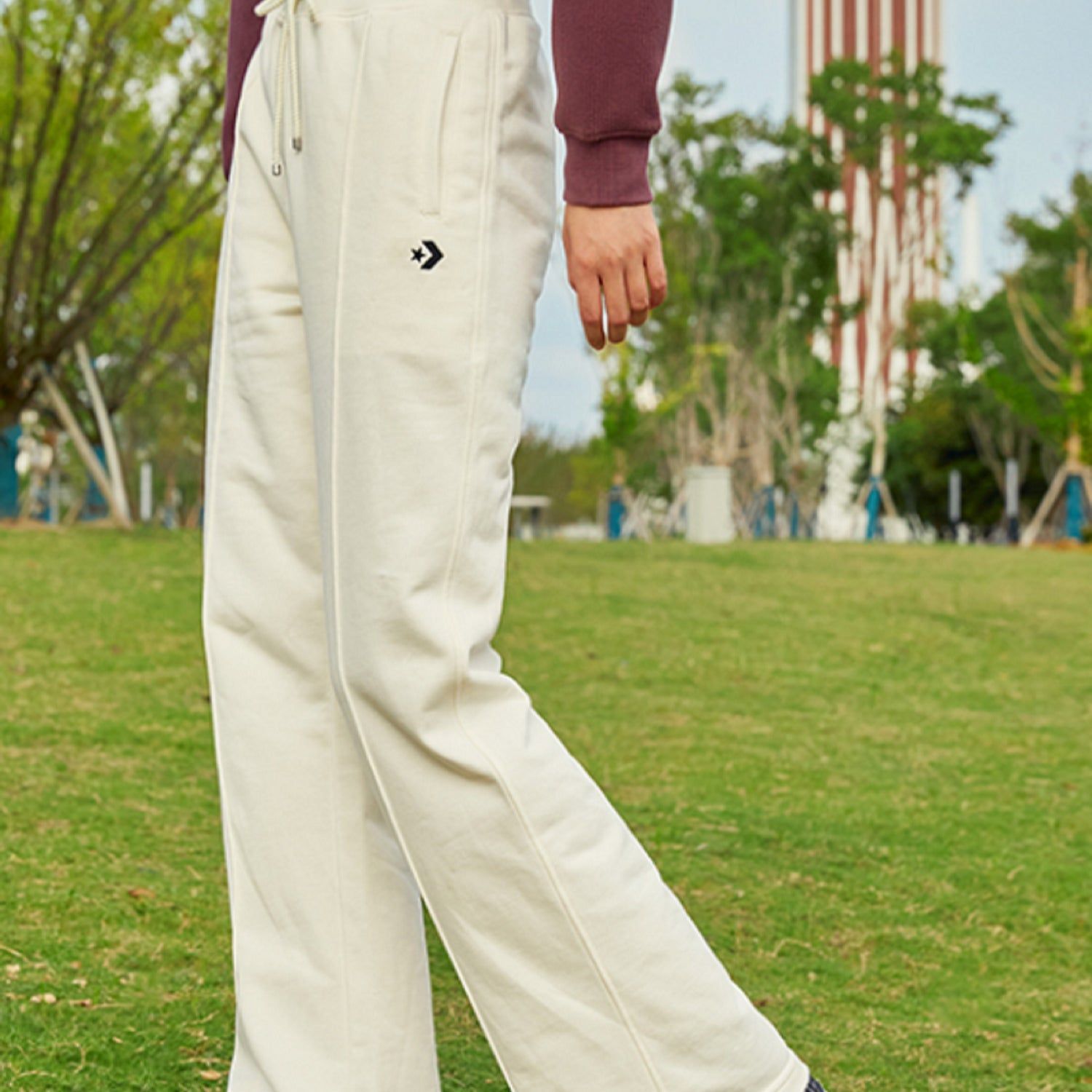 (WMNS) Converse Logo Knit Pants 'Ivory' 10024049-A04 sold by KicksCrew product image thumbnail 4