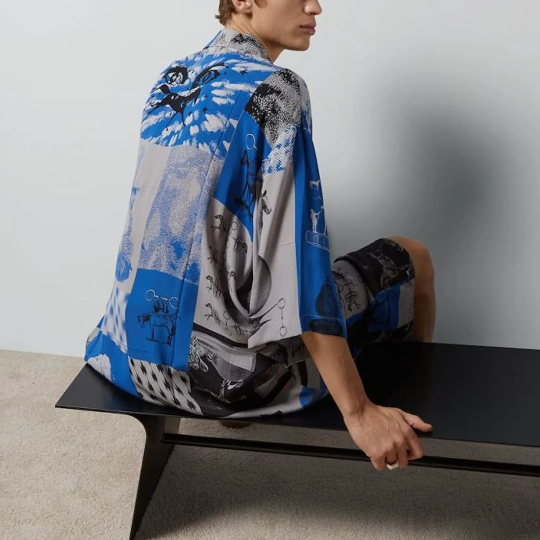 Gucci Graphic Print Viscose Shirt 'Multicolor' 782625-ZAQC7-4049 sold by KicksCrew product image thumbnail 3