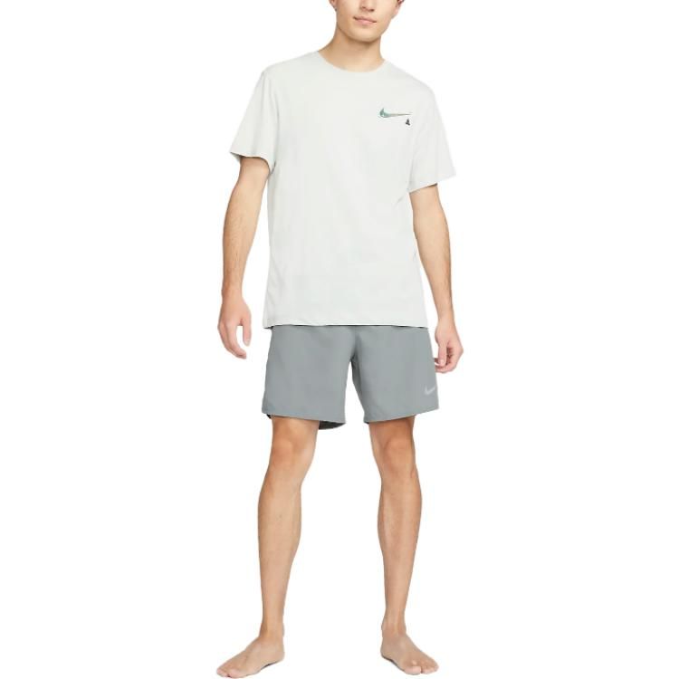 Nike Dri-FIT Challenger 18cm Shorts 'Grey' DV9360-084 sold by KicksCrew product image thumbnail 2
