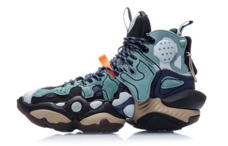 (GS) Nike Air Max 95 'Platinum Gunsmoke' 905348-011 sold by KicksCrew