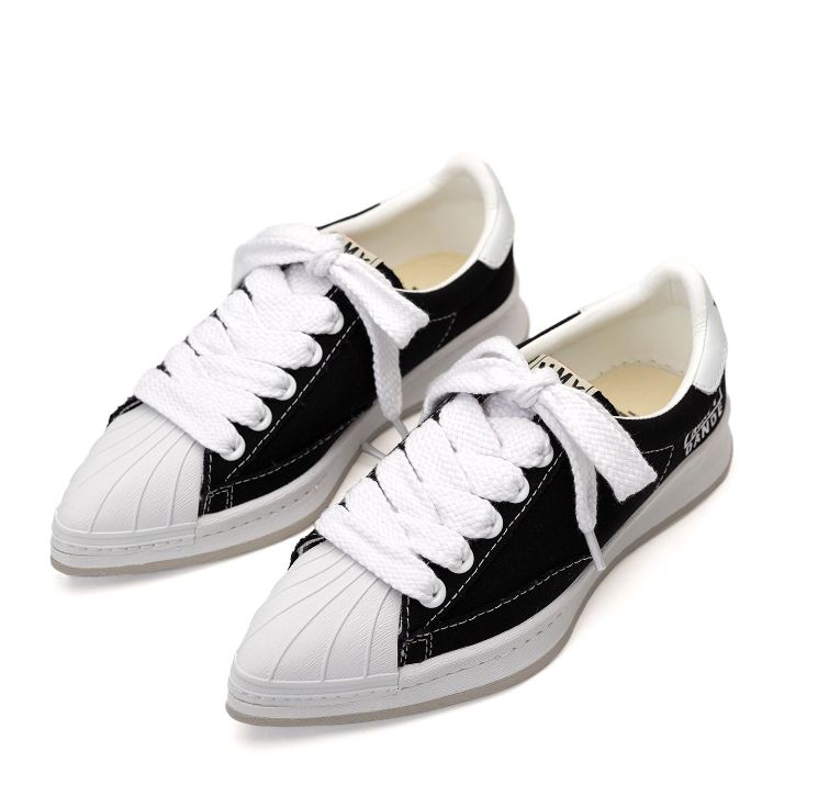 Maison MIHARA YASUHIRO DANDE OG Sole Canvas Low-top Sneaker 'Black' B10FW703-BLK sold by KicksCrew product image thumbnail 2