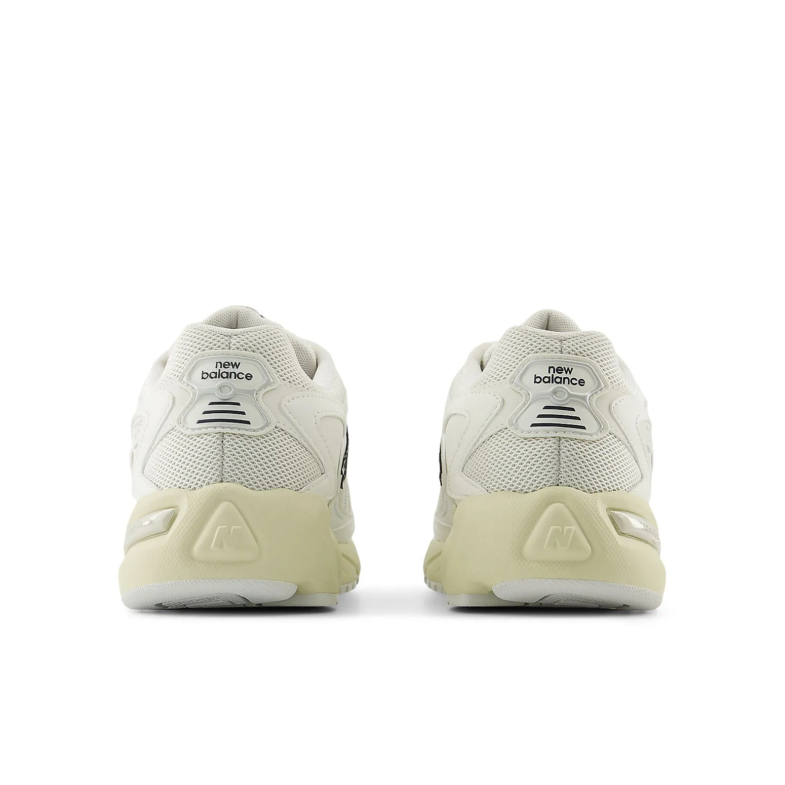 New Balance 725v1 'Sea Salt Phantom Bone' ML725CA sold by KicksCrew product image thumbnail 4