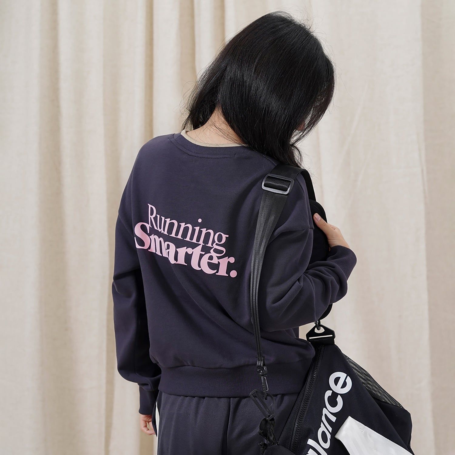 (WMNS) New Balance Athletics 70s Crewneck Sweatshirt 'Black Pink' AWT23552-PHM sold by KicksCrew product image thumbnail 5