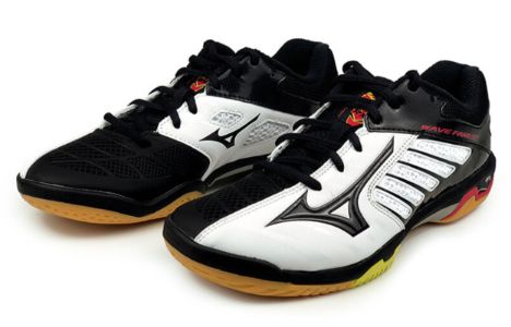 Mizuno Wave Fang Rx II 'Black White' 71GA170509 sold by KicksCrew