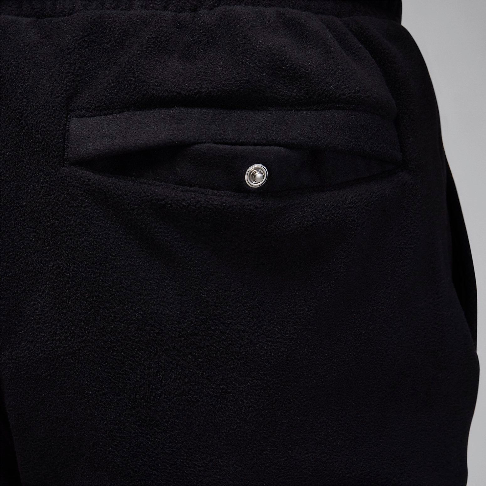 Air Jordan Essentials Fleece Winter Pants 'Black' FD7532-010 sold by KicksCrew product image thumbnail 3