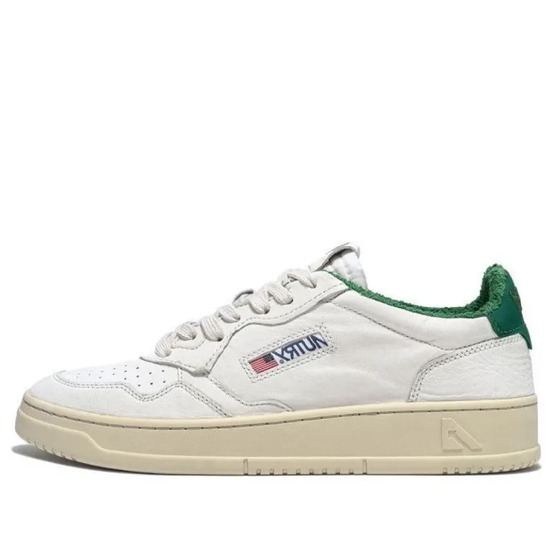 (WMNS) AUTRY Medalist Low Leather and Suede 'White Green and Embroidered Logo' AULW-SP03 sold by KicksCrew