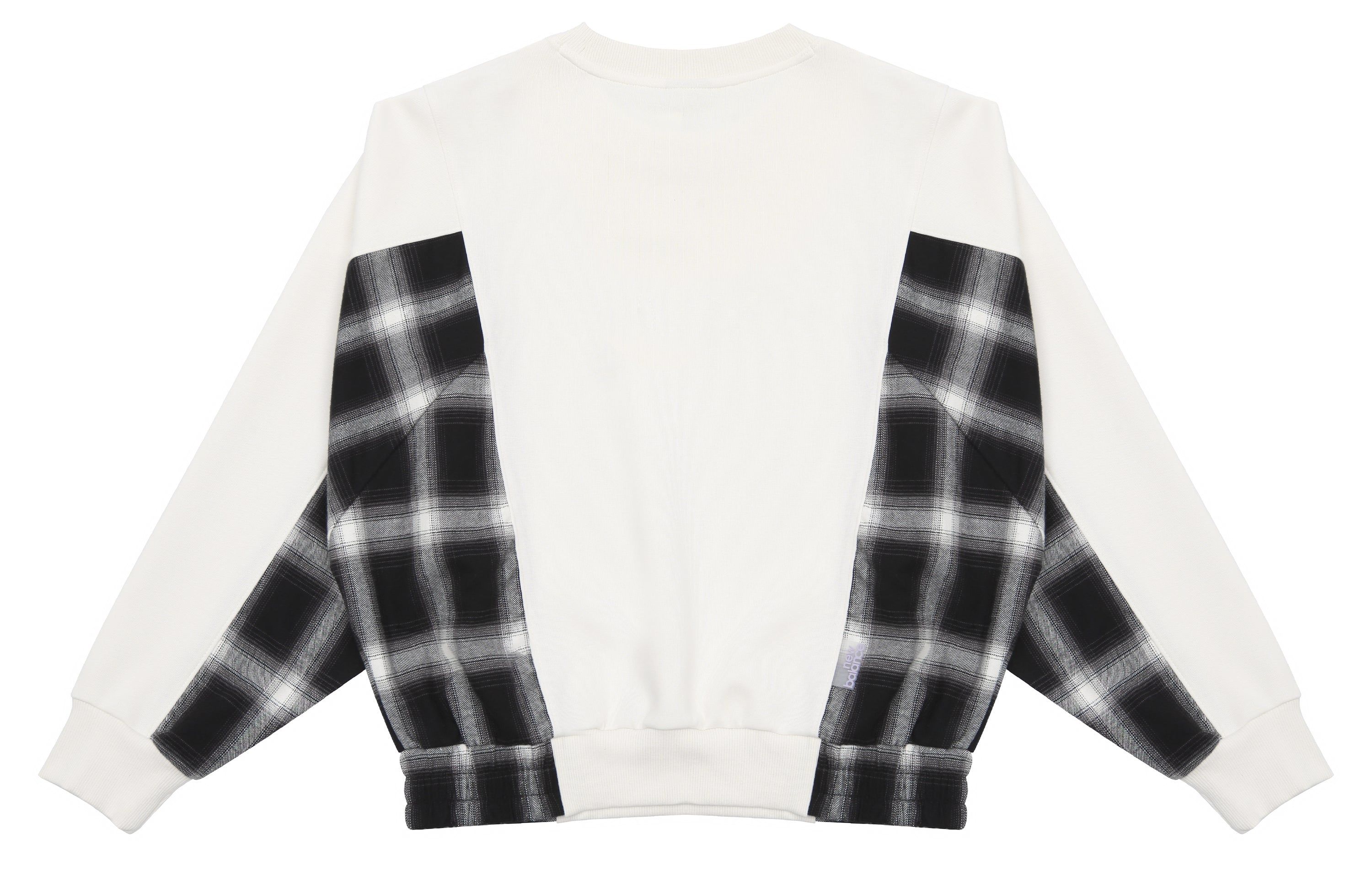 (WMNS) New Balance Casual Colorblock Crew Neck Top 'White Black' AWT13336-IV sold by KicksCrew product image thumbnail 2